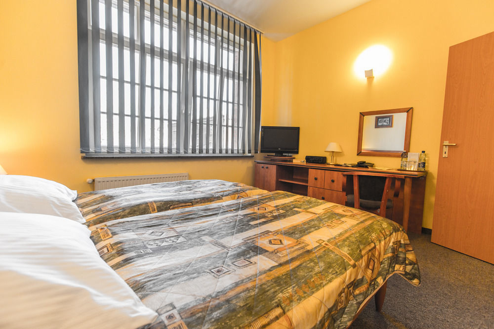 Hotel Rycerski Шчечин Екстериор снимка