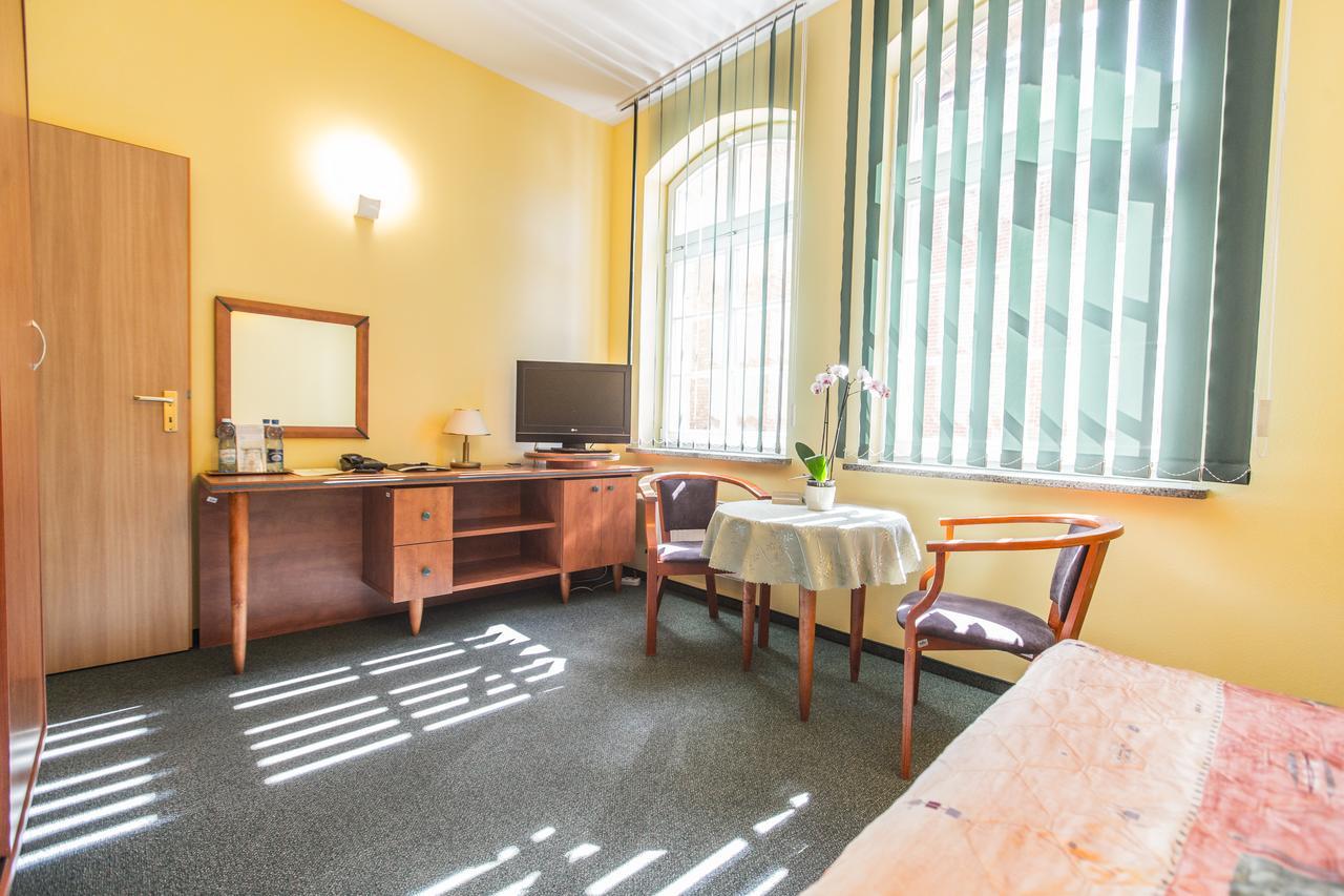 Hotel Rycerski Шчечин Екстериор снимка